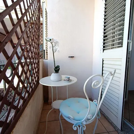 Apartamento Soraya By Kenekita Olbia